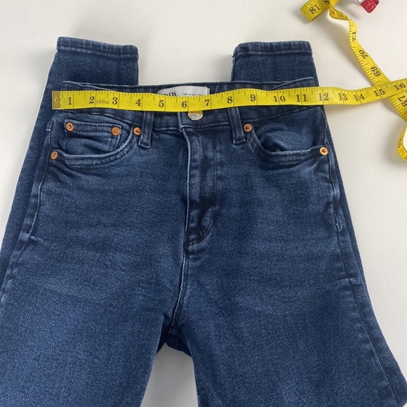 2/$25 Dark wash mid rise skinny tapered leg ankle denim cropped jeans size 4 - Picture 6 of 10